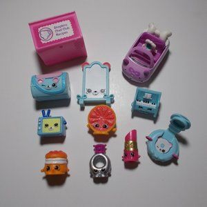 Shopkins Moose Assorted Accessories Lot and Cutie Car EUC